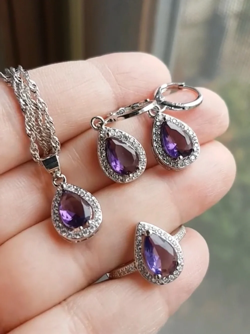 Swarovski Elements 925 Sterling Silver Amethyst Purple Teardrop Ring NEW